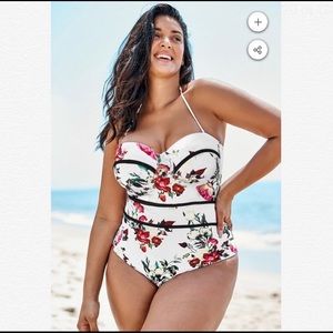 👙Plus size, molded cup, halter one piece👙